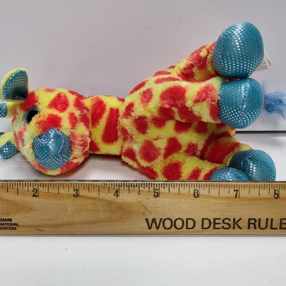 Winkees "Here's Looking at You plush Giraffe stuffed animal toy - Picture 8 of 12